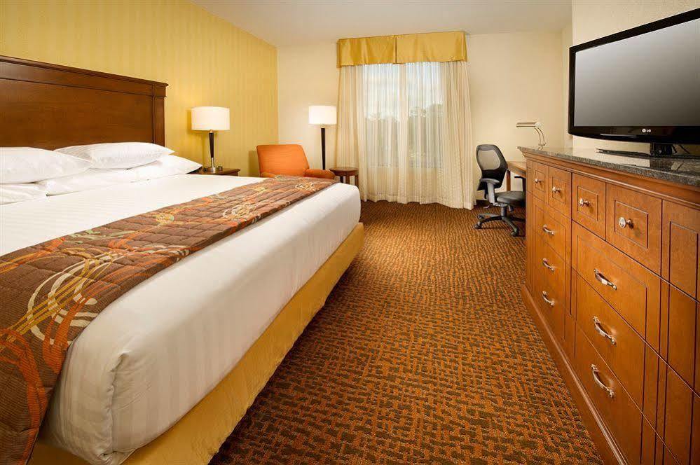 Drury Inn And Suites Denver Central Park Buitenkant foto